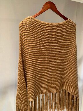 Holt Renfrew Caramel Knit Poncho Made in Italy — Merino Wool Blend